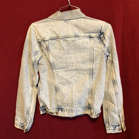 GAP WOMEN' S CLASSIC DENIM JEAN JACKET SIZE EXTRA SMALL XS NEW WITHOUT TAGS - Picture 11 of 12